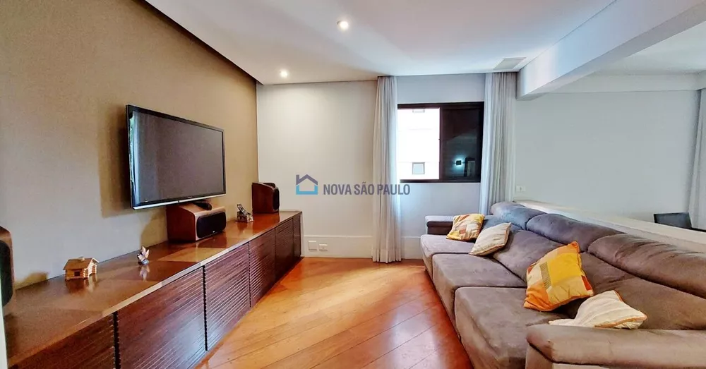 Apartamento à venda com 3 quartos, 246m² - Foto 8