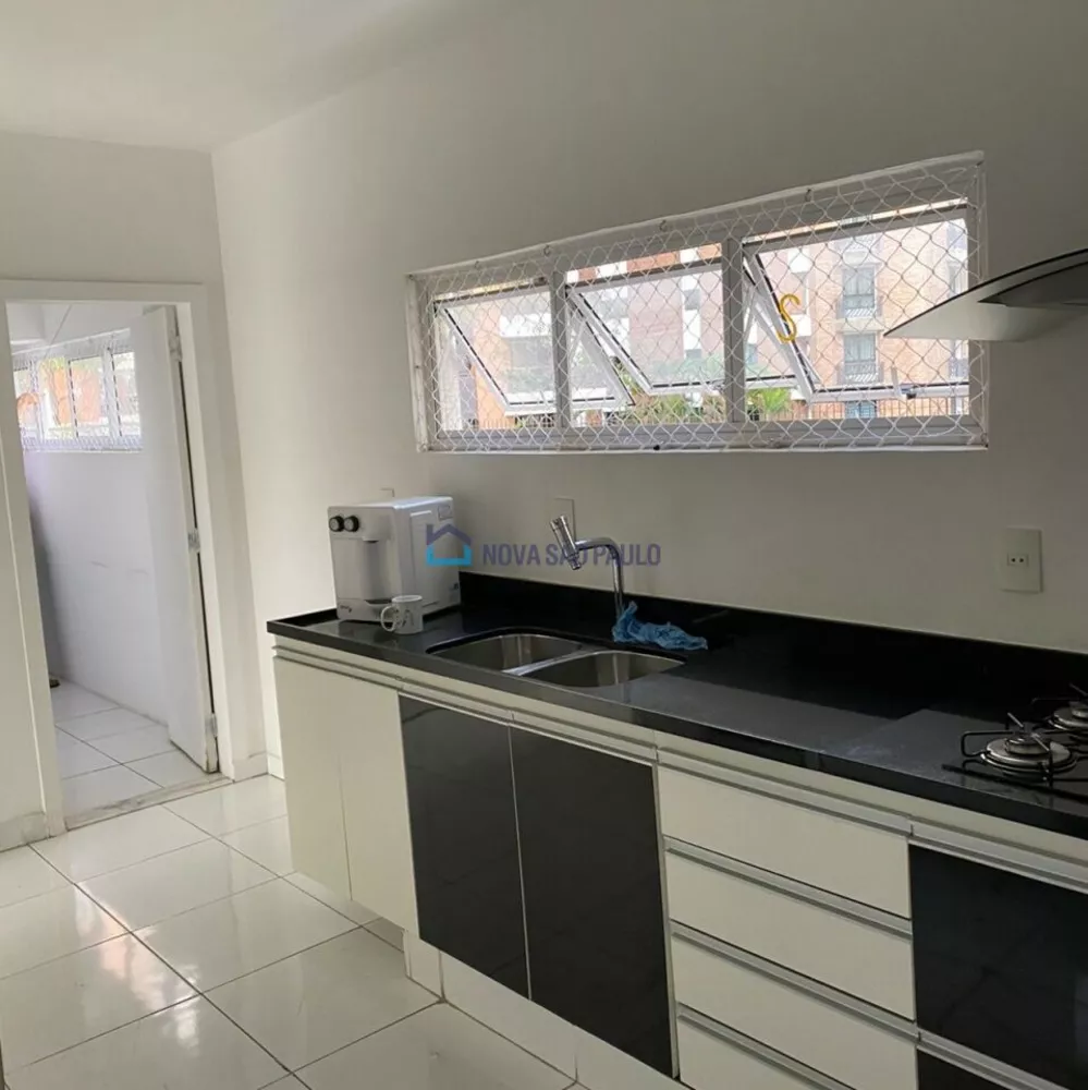 Apartamento à venda com 3 quartos, 126m² - Foto 4