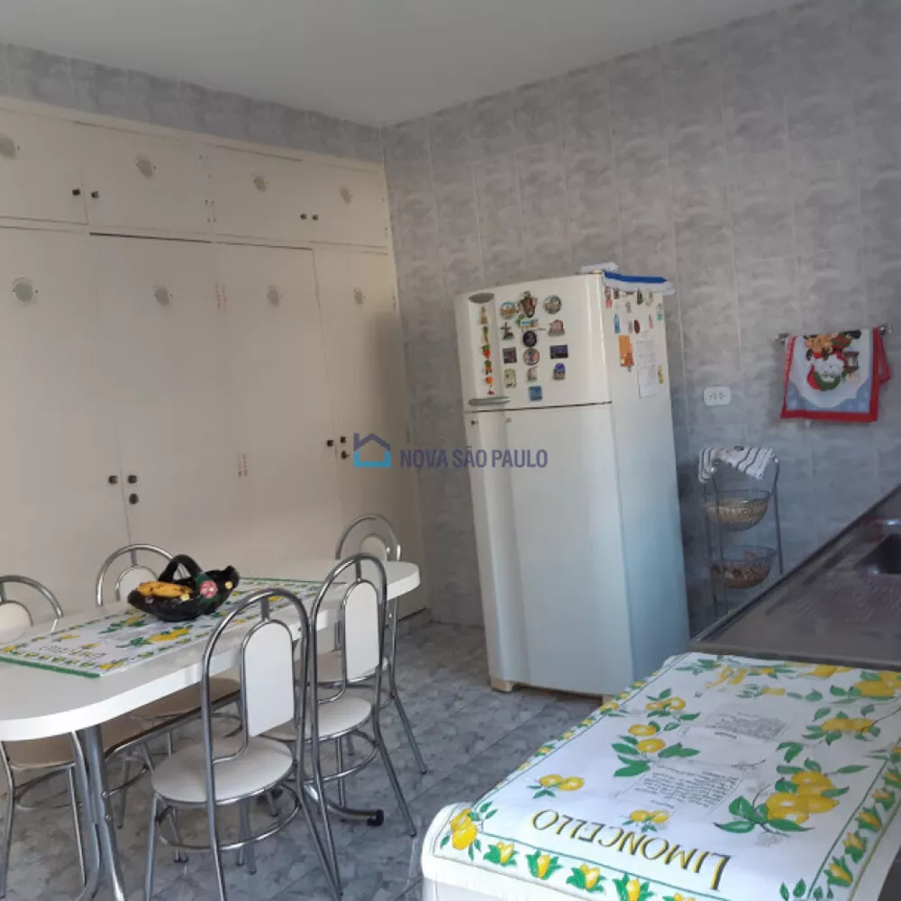 Casa à venda com 3 quartos, 140m² - Foto 4