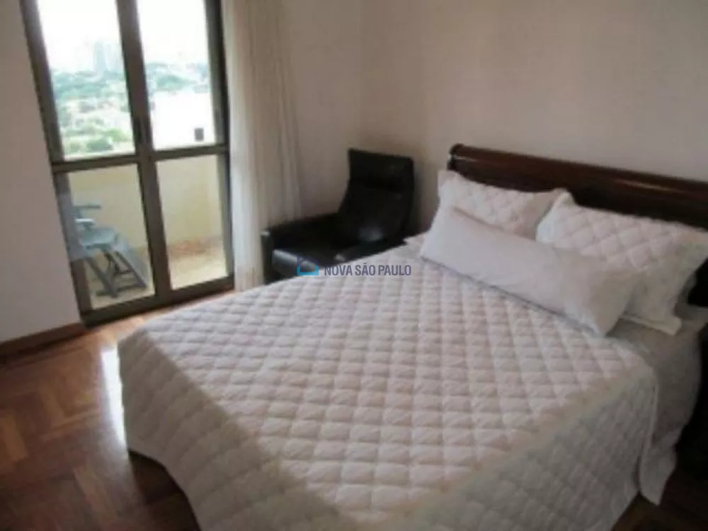 Apartamento à venda com 4 quartos, 275m² - Foto 2