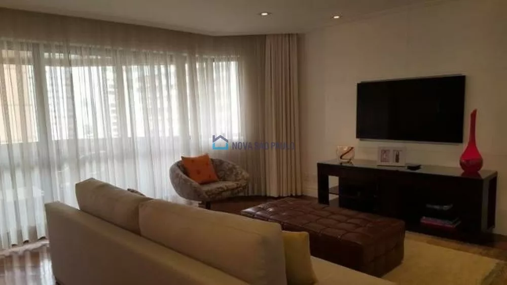 Apartamento à venda com 4 quartos, 275m² - Foto 1