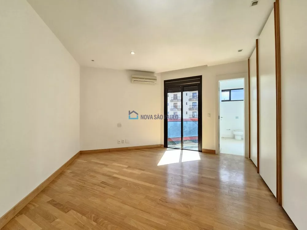 Apartamento à venda com 3 quartos, 202m² - Foto 12