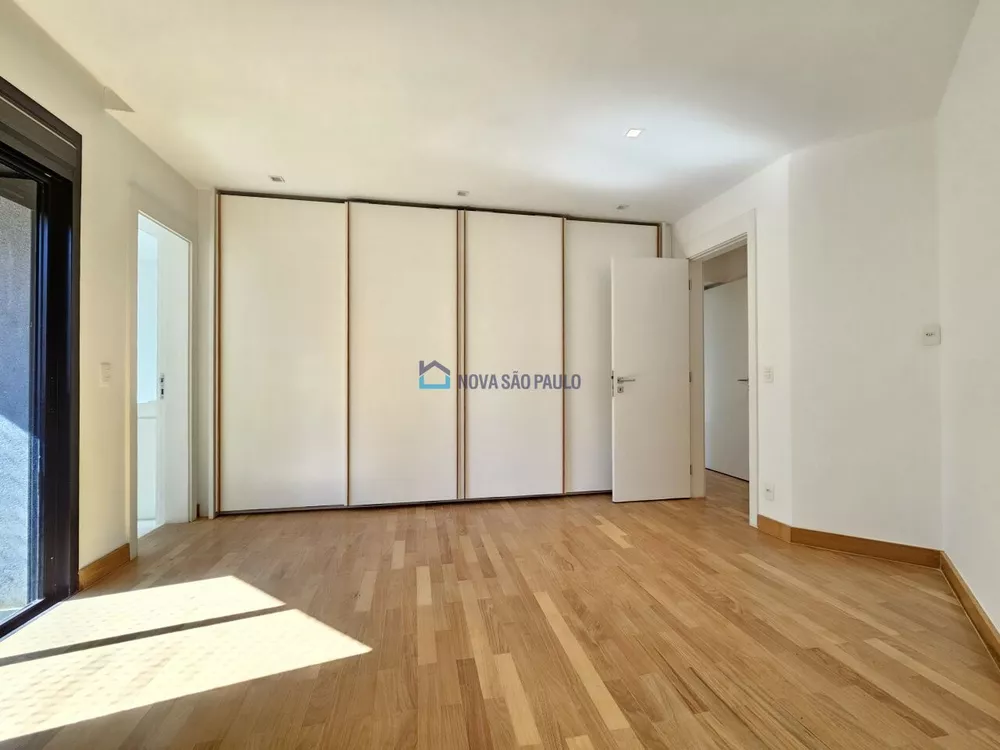 Apartamento à venda com 3 quartos, 202m² - Foto 10