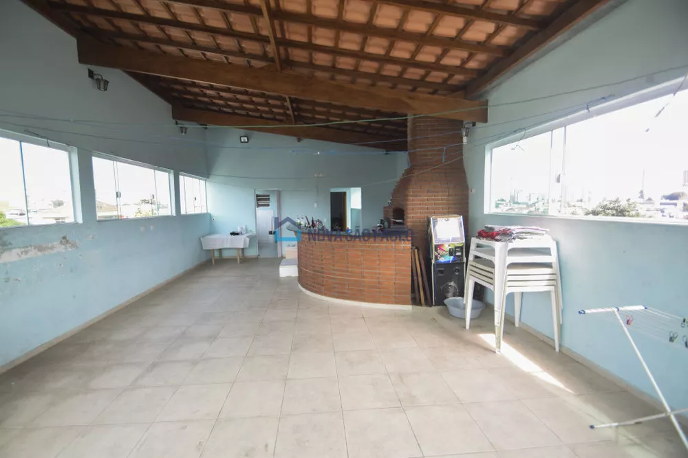 Casa à venda com 7 quartos, 300m² - Foto 14