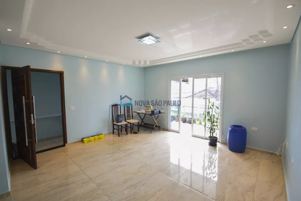 Casa à venda com 7 quartos, 300m² - Foto 2