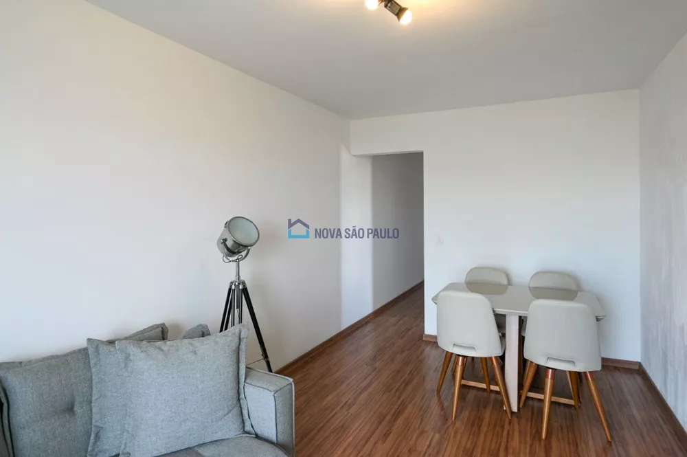 Apartamento à venda com 2 quartos, 65m² - Foto 1