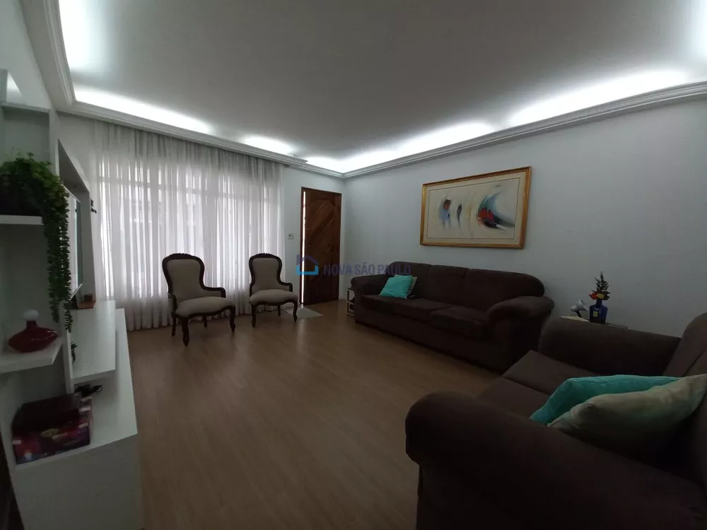 Casa à venda com 5 quartos, 270m² - Foto 2