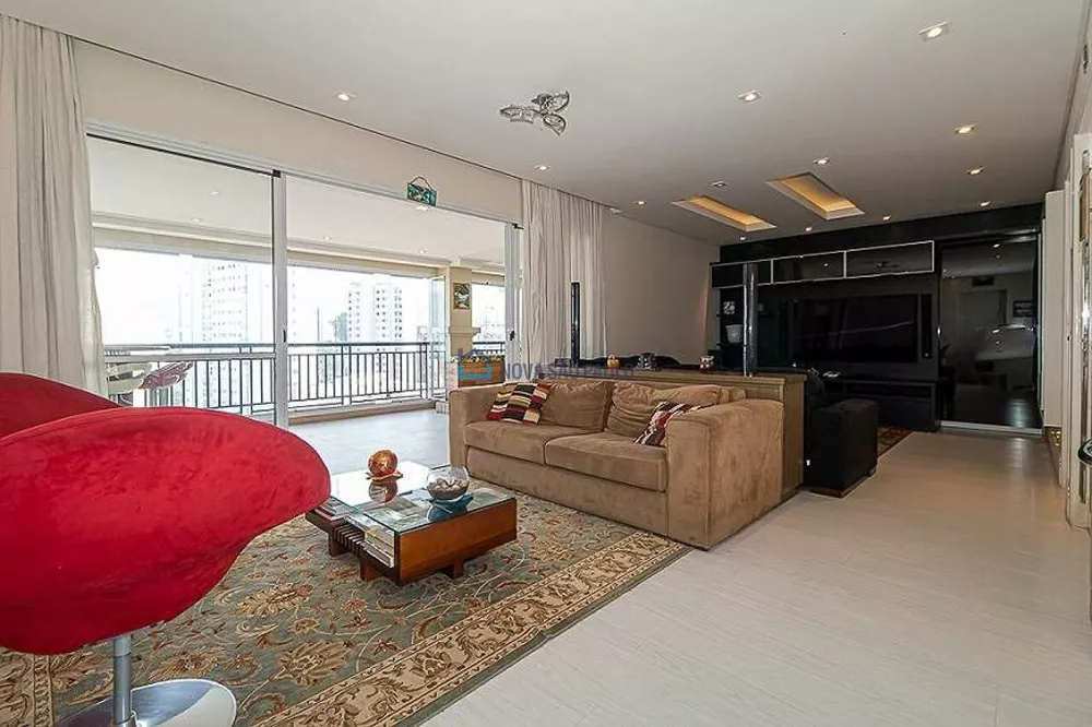 Apartamento à venda com 3 quartos, 184m² - Foto 6