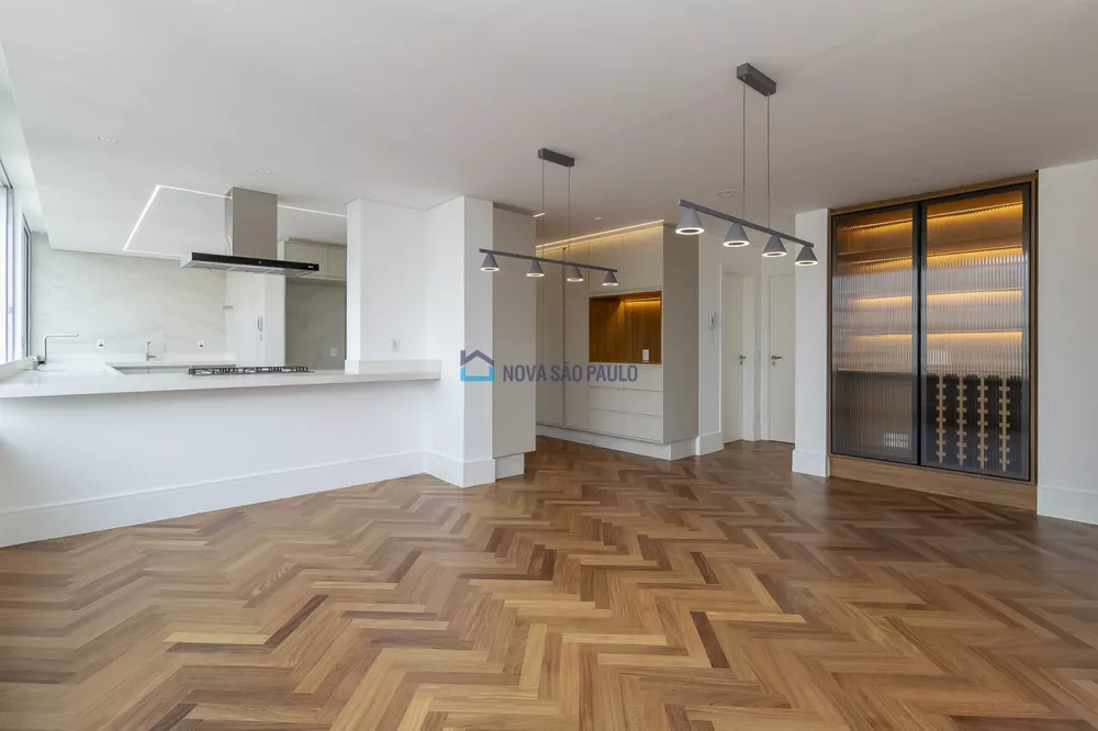 Apartamento à venda com 3 quartos, 290m² - Foto 2