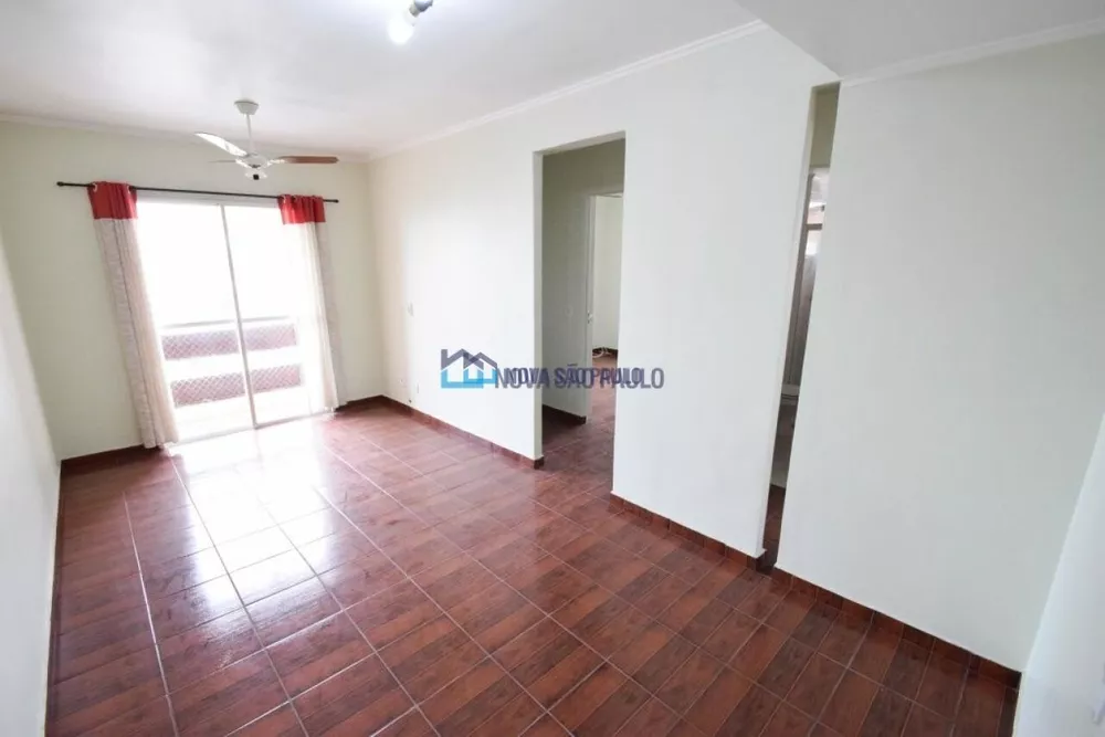 Apartamento à venda com 3 quartos, 72m² - Foto 1