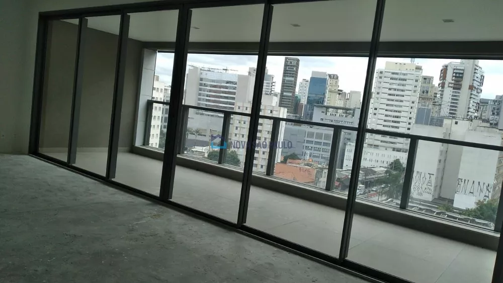 Apartamento para alugar com 3 quartos, 154m² - Foto 1