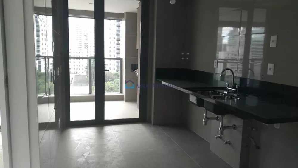 Apartamento para alugar com 3 quartos, 154m² - Foto 8