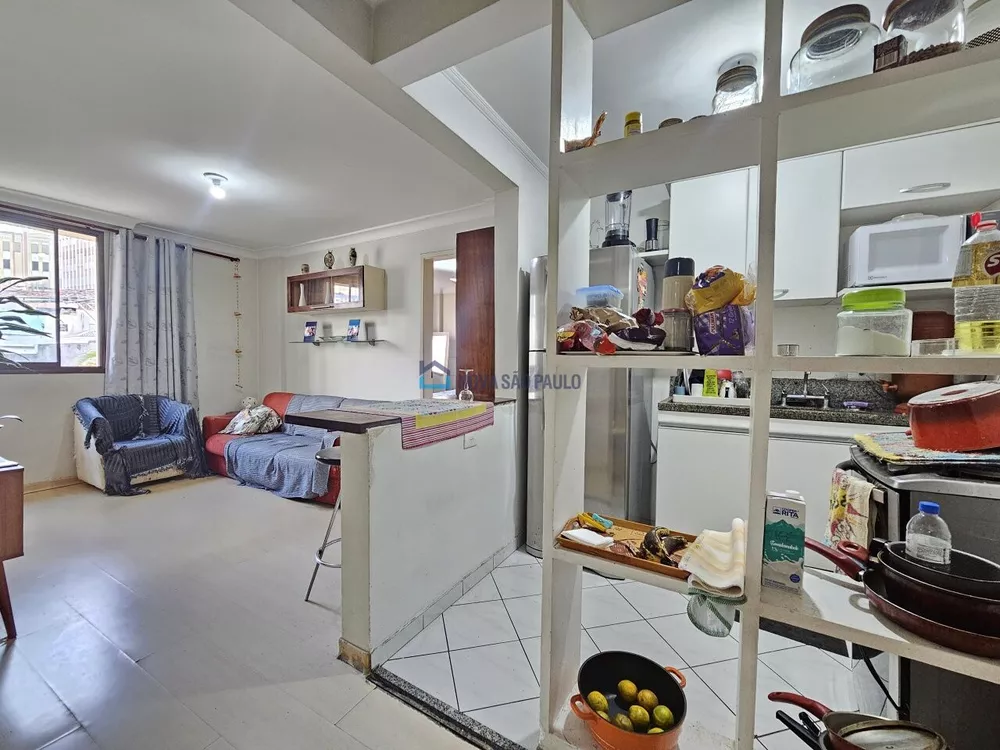 Apartamento à venda com 2 quartos, 65m² - Foto 4