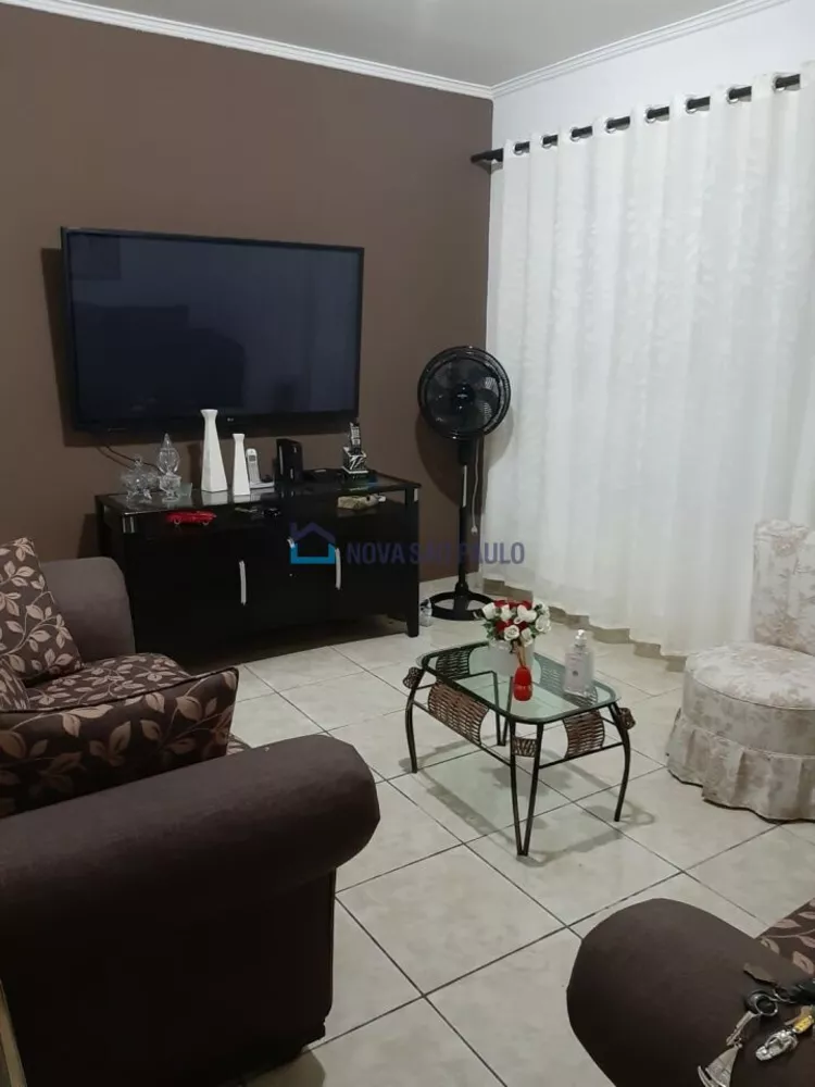 Casa à venda com 3 quartos, 170m² - Foto 2