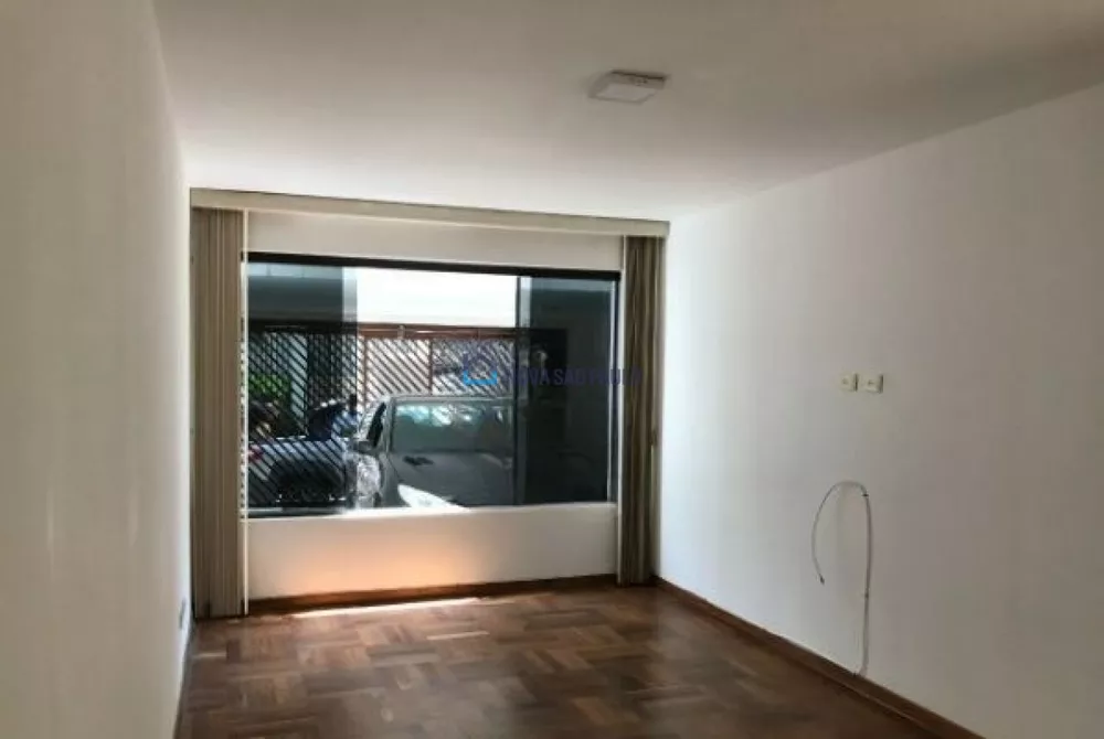 Casa à venda com 3 quartos, 202m² - Foto 2