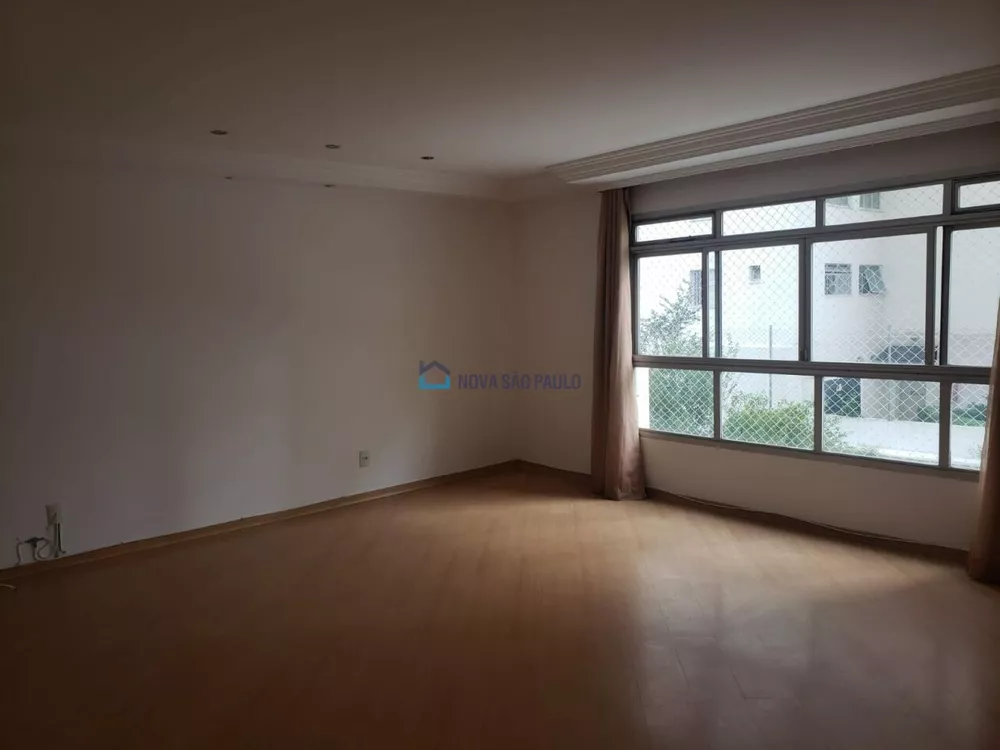 Apartamento à venda com 3 quartos, 163m² - Foto 1