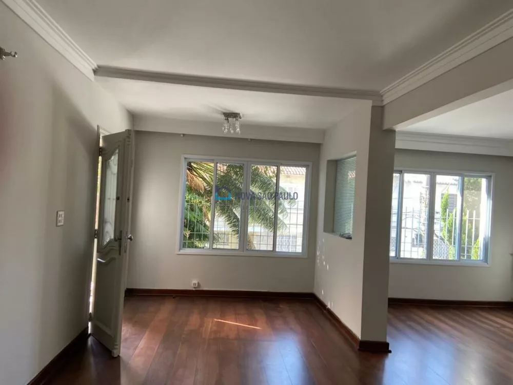 Casa à venda com 3 quartos, 250m² - Foto 4