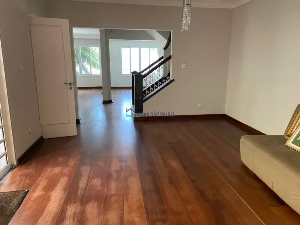 Casa à venda com 3 quartos, 250m² - Foto 3