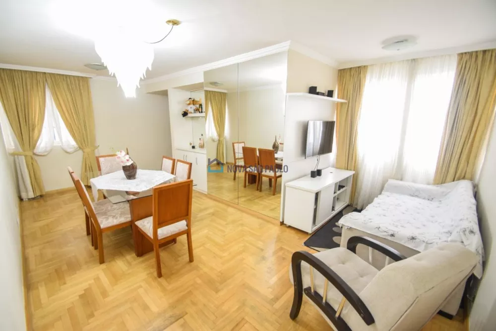 Apartamento à venda com 2 quartos, 80m² - Foto 2