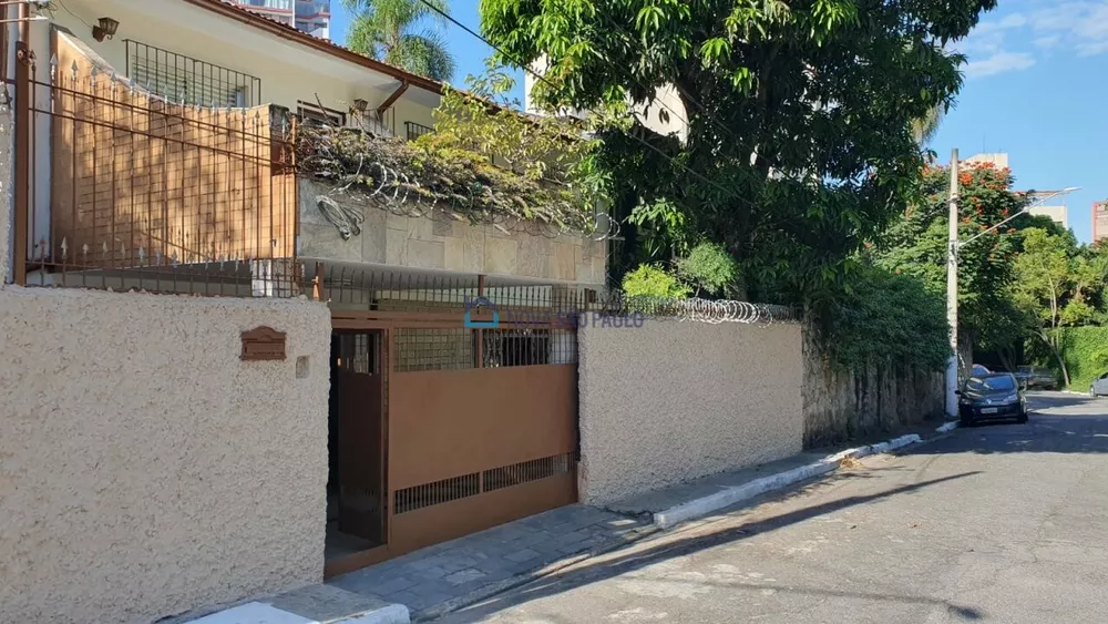 Casa Comercial à venda com 5 quartos, 300m² - Foto 1