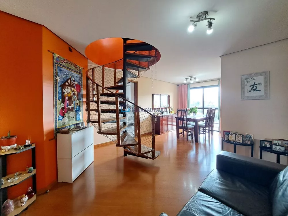 Apartamento à venda com 4 quartos, 176m² - Foto 1