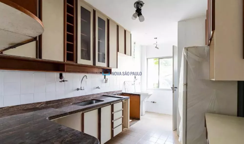 Apartamento à venda com 2 quartos, 70m² - Foto 4