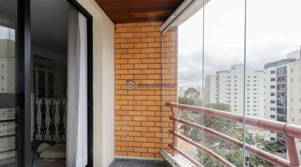 Apartamento à venda com 3 quartos, 206m² - Foto 4