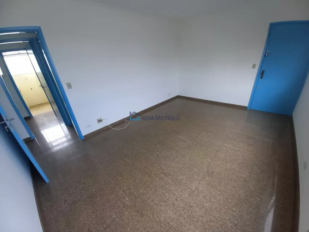 Apartamento para alugar com 2 quartos, 75m² - Foto 2