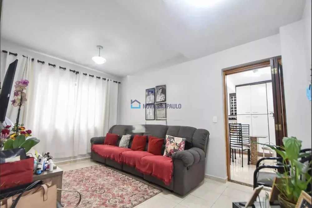 Casa à venda com 4 quartos, 170m² - Foto 1