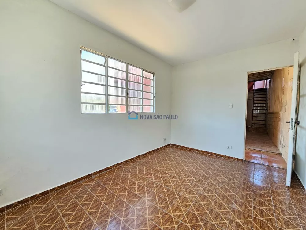 Casa à venda com 5 quartos, 150m² - Foto 2