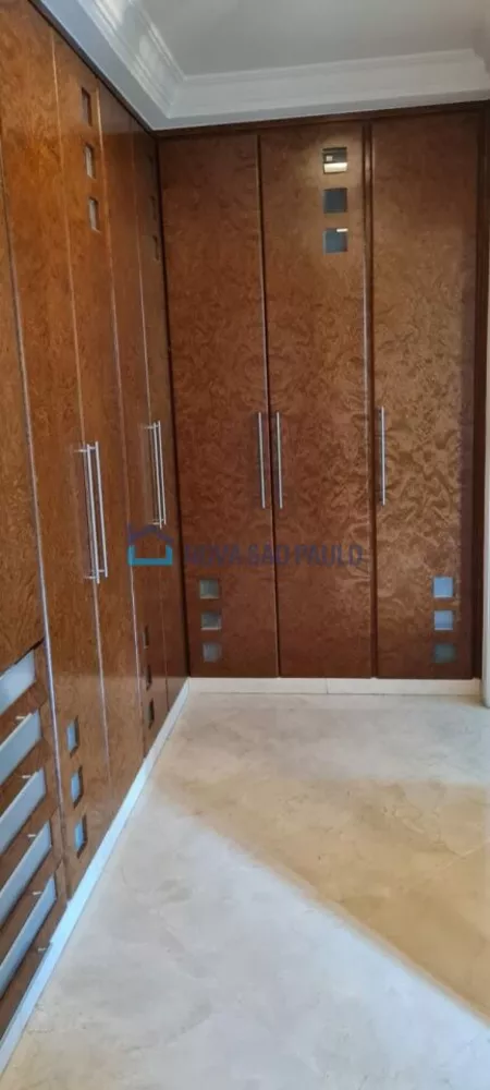 Apartamento para alugar com 3 quartos, 220m² - Foto 10