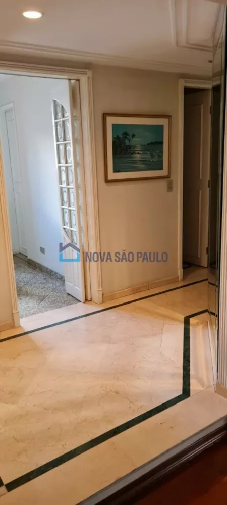 Apartamento para alugar com 3 quartos, 220m² - Foto 7