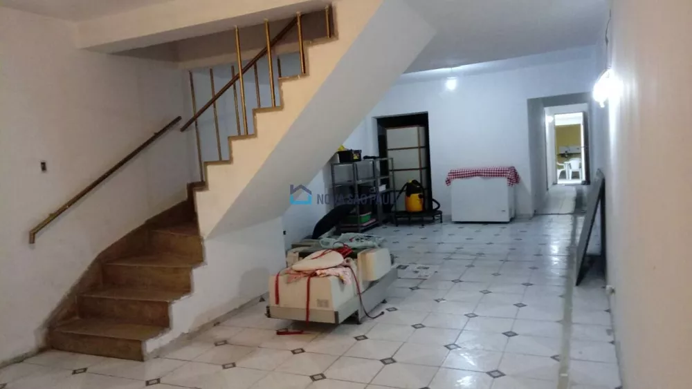 Casa Comercial para alugar com 4 quartos, 237m² - Foto 4