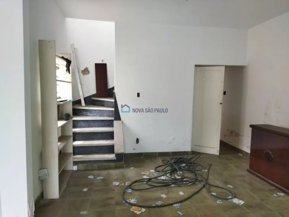 Casa à venda com 4 quartos, 226m² - Foto 4