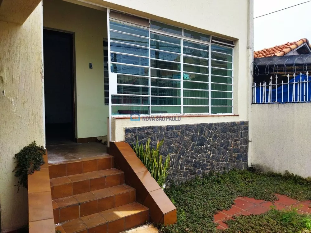 Casa à venda com 4 quartos, 226m² - Foto 2