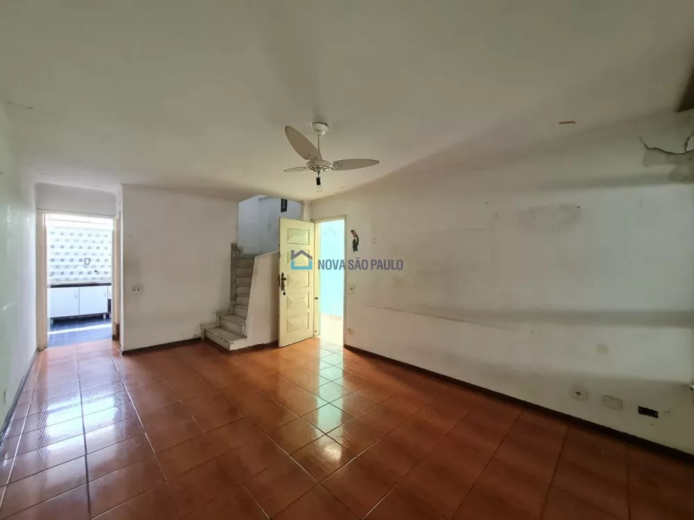 Casa à venda com 2 quartos, 159m² - Foto 1