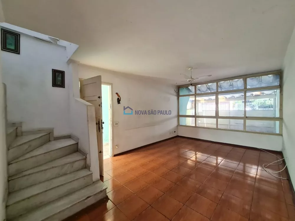 Casa à venda com 2 quartos, 159m² - Foto 2