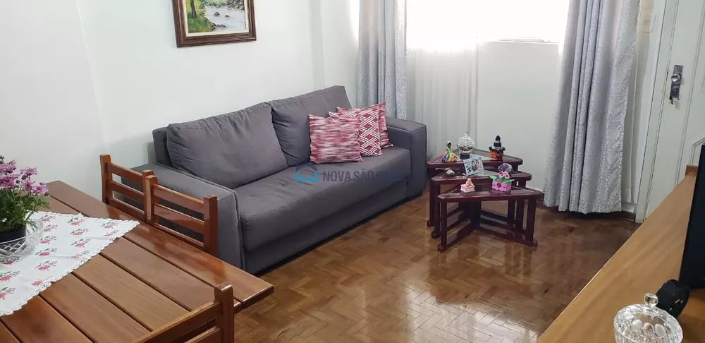 Apartamento à venda com 2 quartos, 64m² - Foto 1