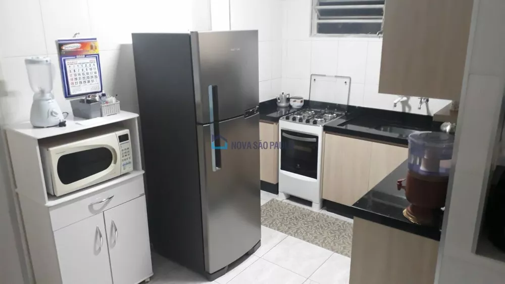 Apartamento à venda com 2 quartos, 64m² - Foto 4