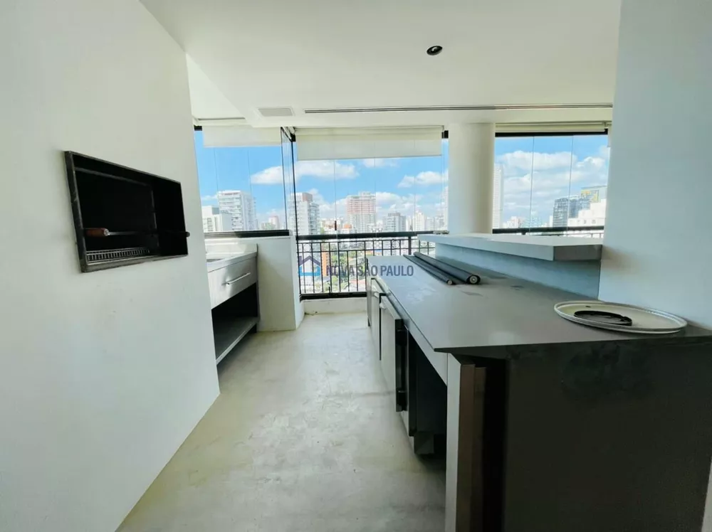 Apartamento à venda com 3 quartos, 215m² - Foto 3