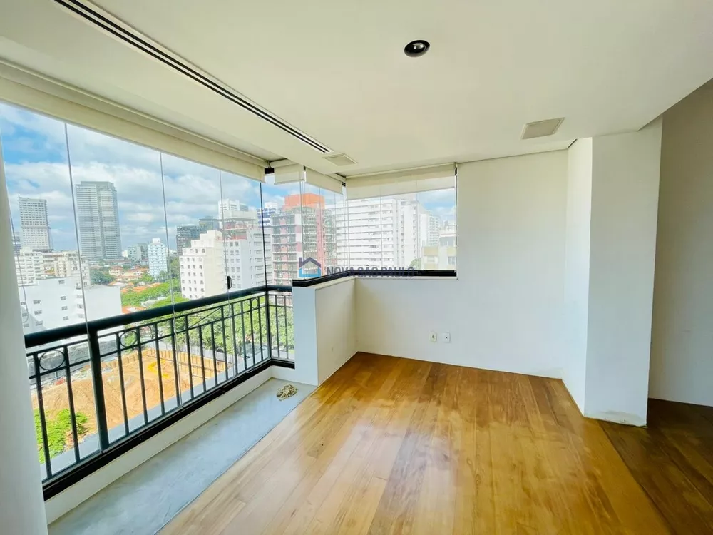 Apartamento à venda com 3 quartos, 215m² - Foto 2