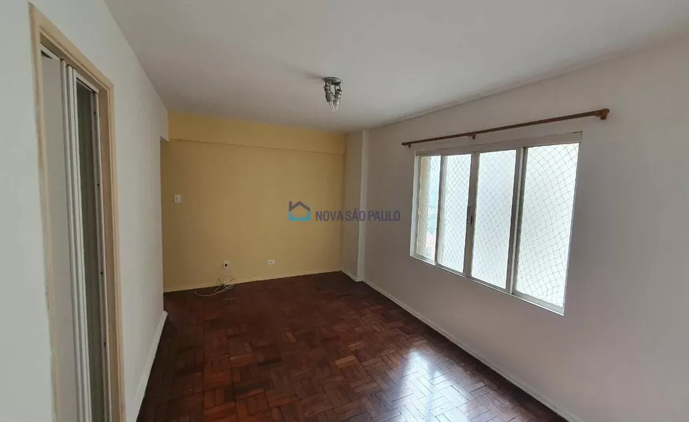 Apartamento à venda com 2 quartos, 70m² - Foto 3