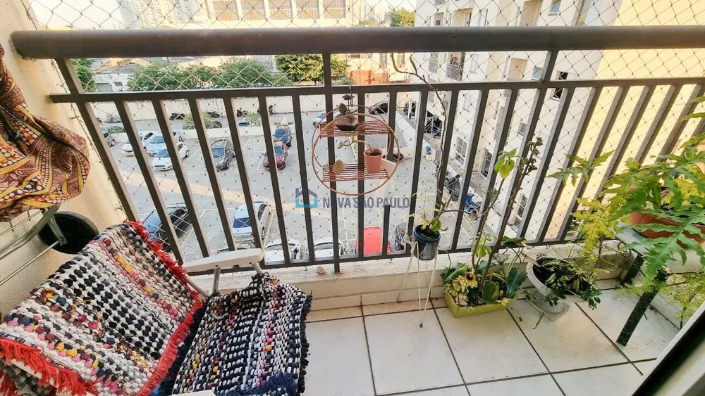 Apartamento à venda com 2 quartos, 48m² - Foto 2