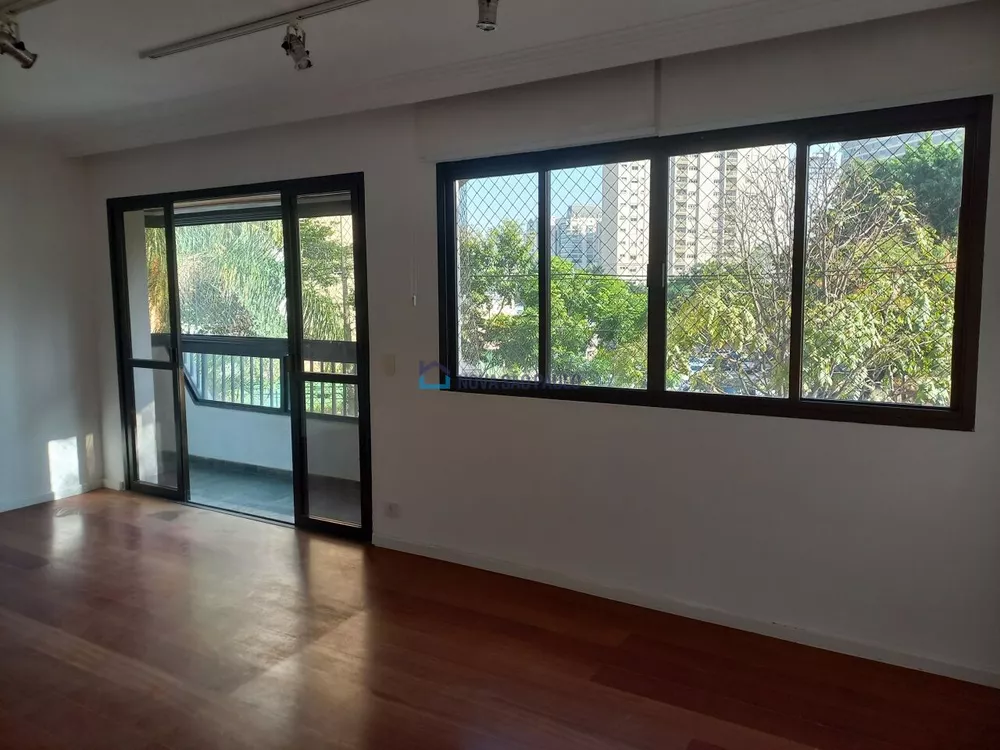 Apartamento à venda com 3 quartos, 129m² - Foto 2