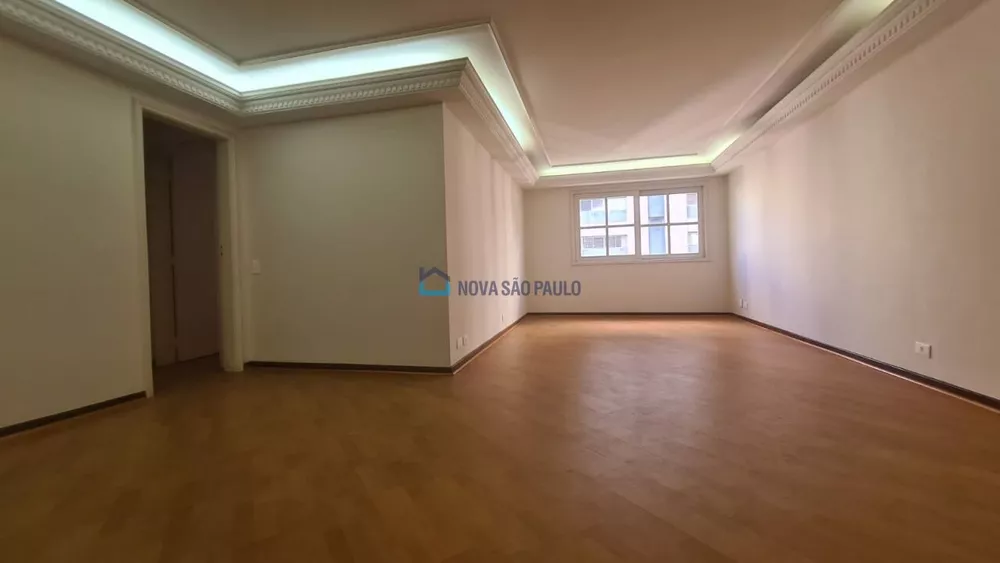 Apartamento à venda com 3 quartos, 126m² - Foto 1