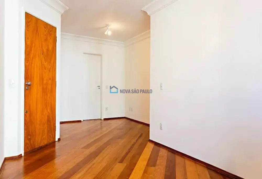 Apartamento à venda com 2 quartos, 75m² - Foto 2