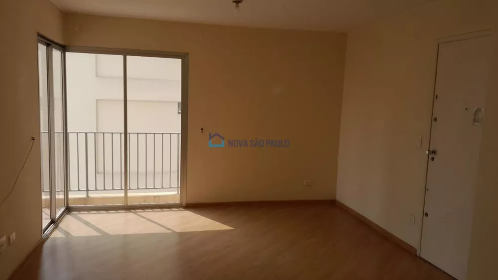 Apartamento à venda com 2 quartos, 63m² - Foto 1