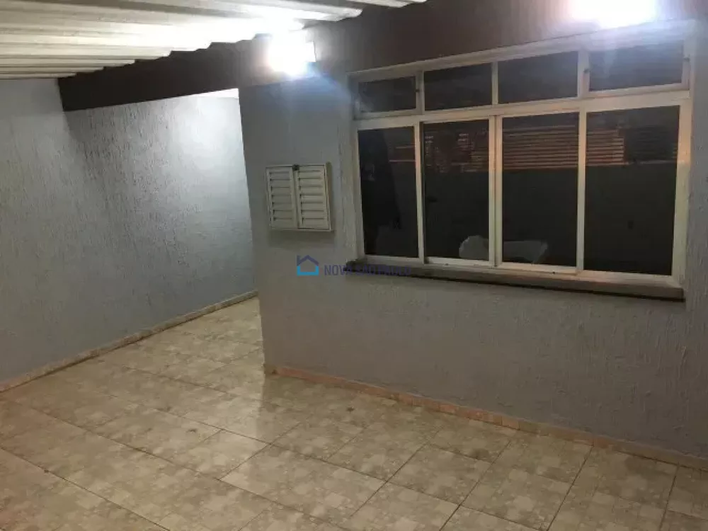 Casa à venda com 4 quartos, 143m² - Foto 4