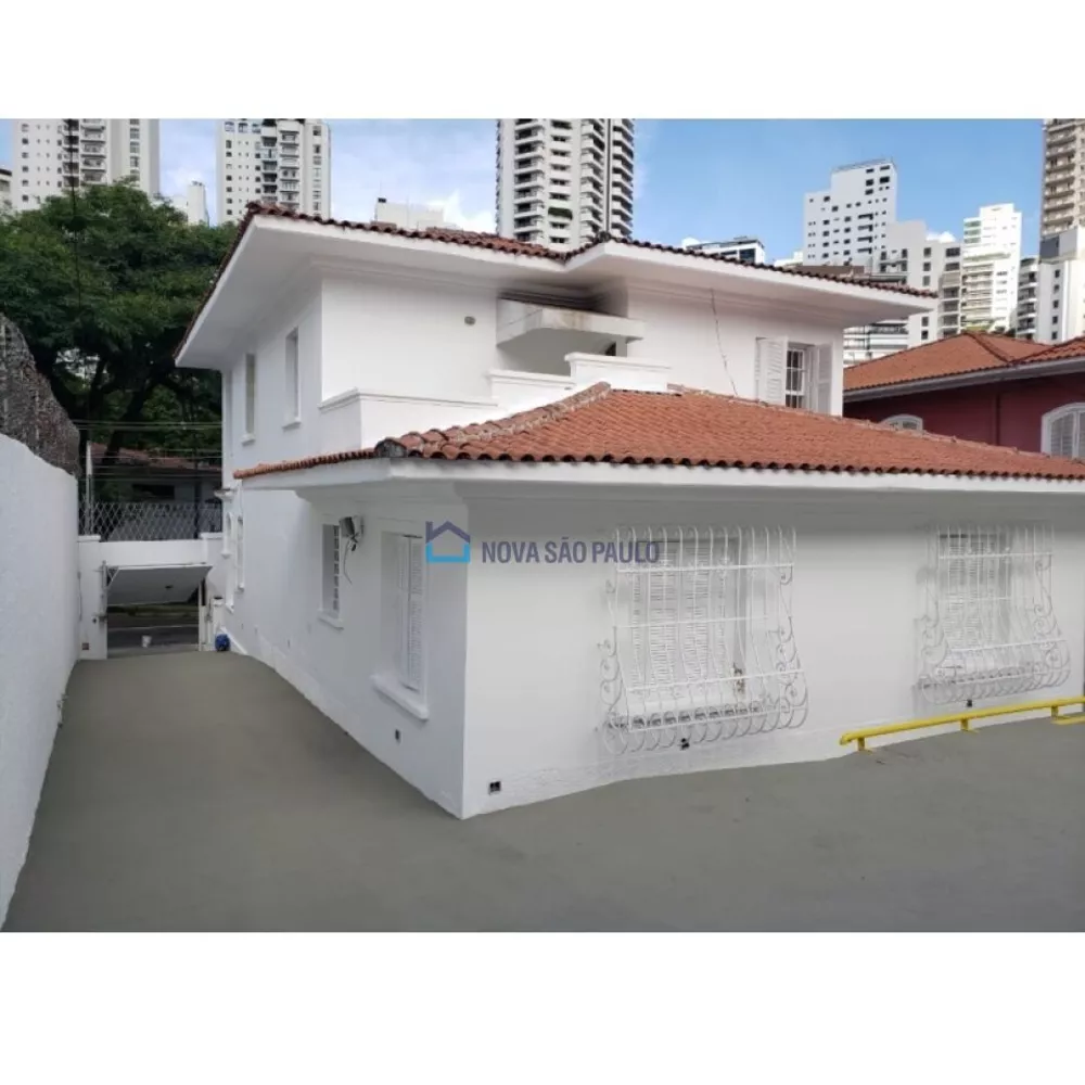 Casa Comercial à venda com 7 quartos, 450m² - Foto 1