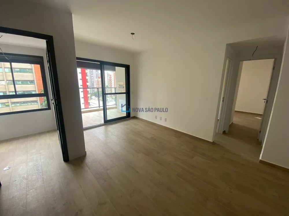 Apartamento à venda com 2 quartos, 64m² - Foto 3